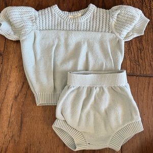 Quincy Mae set. Small hole in bloomers, see photo